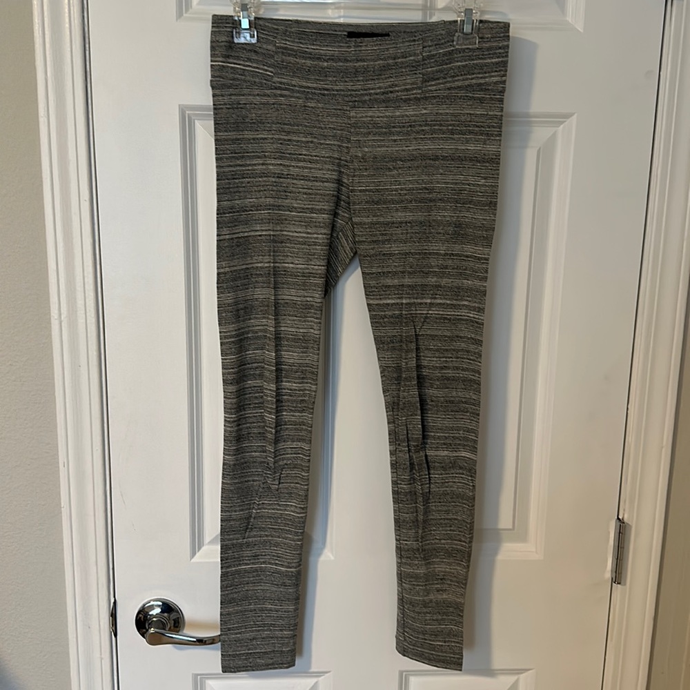 Heather grey lounge leggings from Aritzia. Size small.